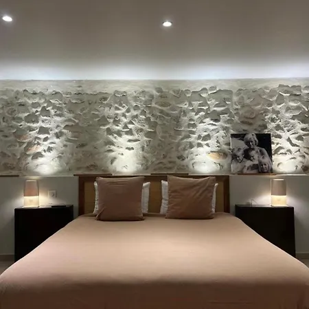 Durance Apartment